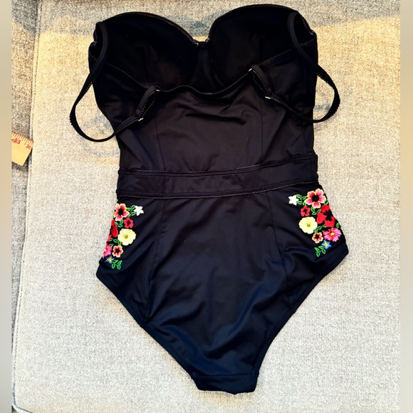 ✨ JOHNNY WAS Haley Floral Embroidery Corset One Piece Swimsuit ~Medium ~ Black - Picture 11 of 16